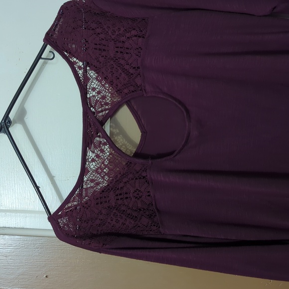 Top - Picture 3 of 4